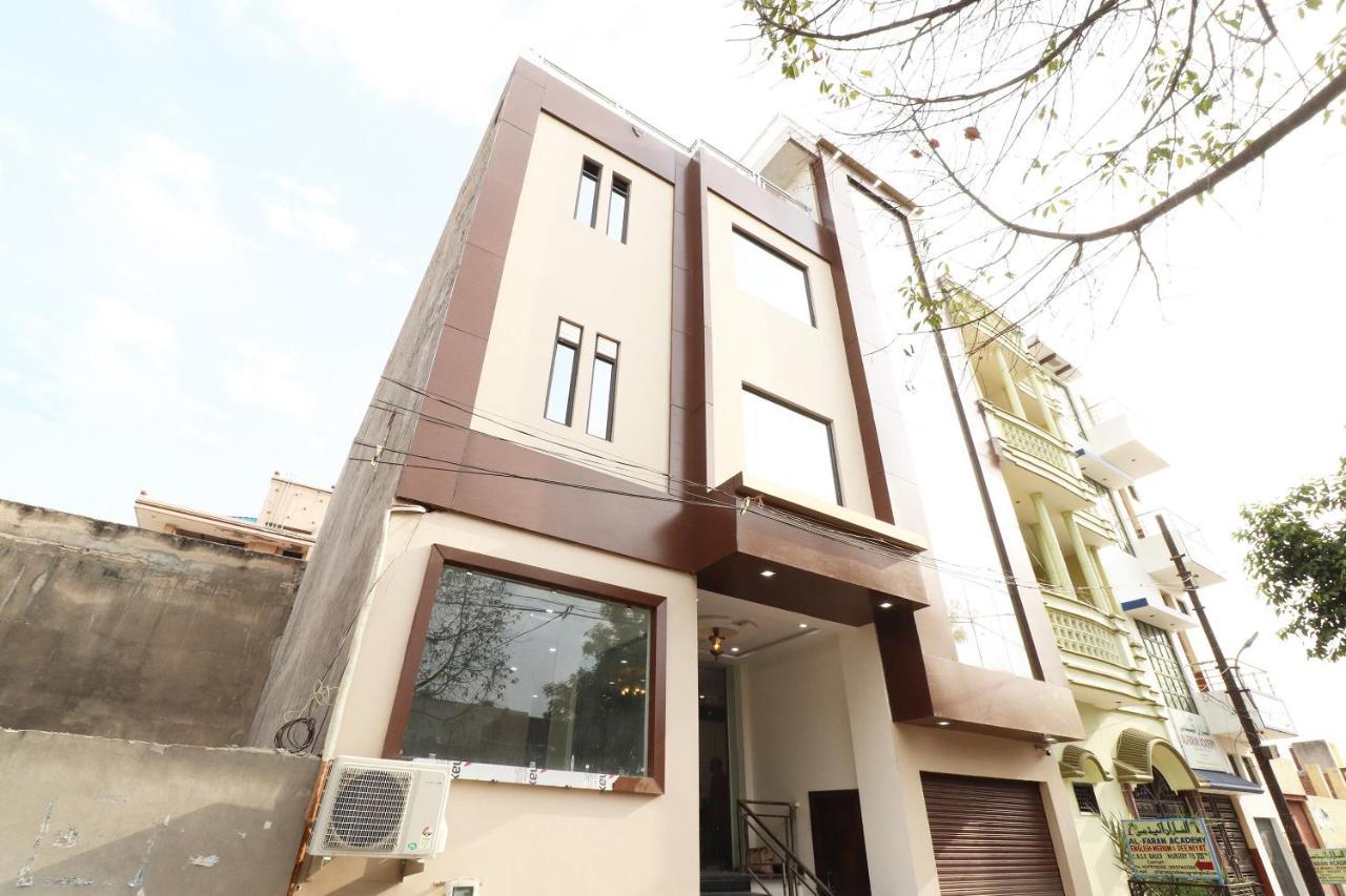 Hostel The Agra
