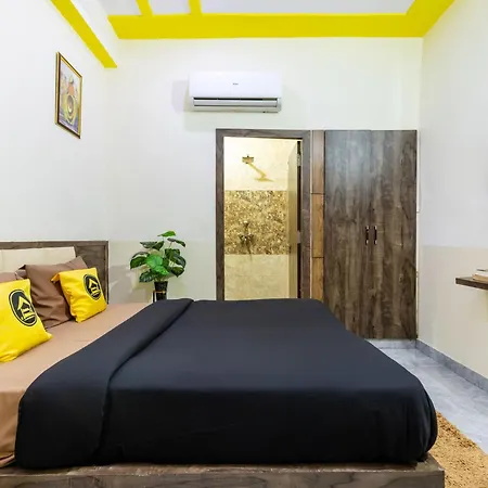 The Hosteller Agra Agra  Room photo