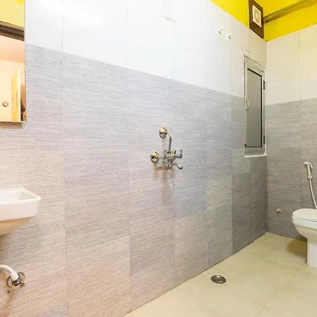 The Hosteller Agra Agra  Room photo