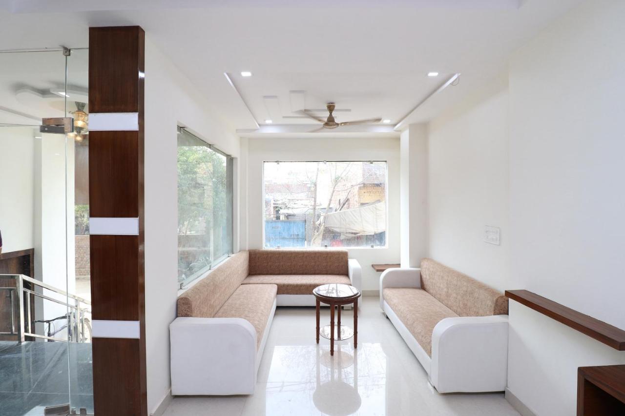 Hostel The Agra